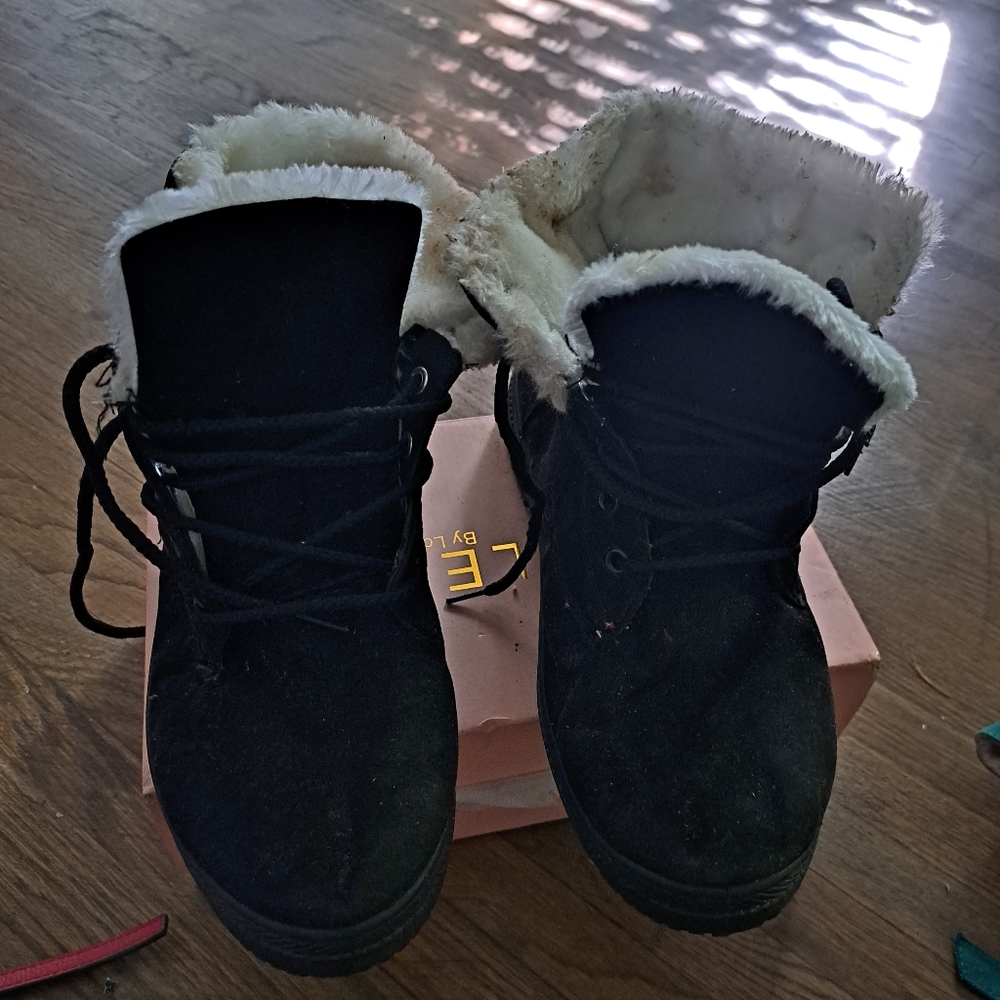 Women's boots